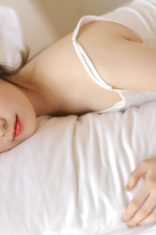 宝贝别忍着喷出来嗯啊哦GIF